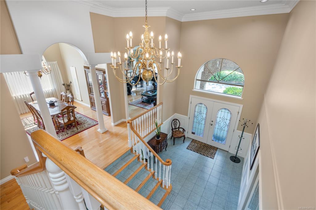 Fourth View of 948 Boulderwood Rise, Saanich, BC, V8Y 3G5
