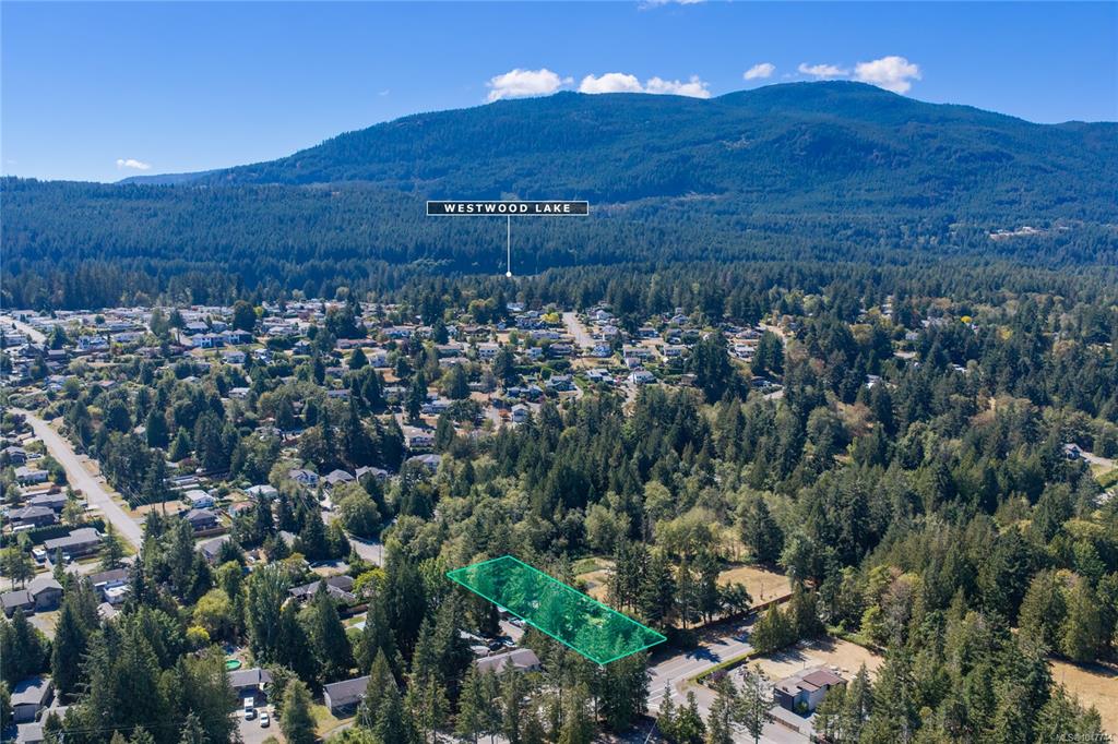 Third View of 2301 Jingle Pot Rd, Nanaimo, BC, V9R 6W2
