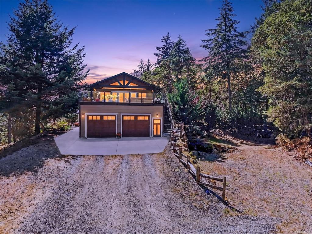 Second View of 3144 Munn Rd, Highlands, BC, V9E 1C8