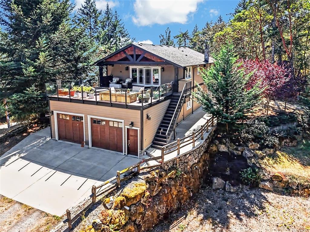 Third View of 3144 Munn Rd, Highlands, BC, V9E 1C8