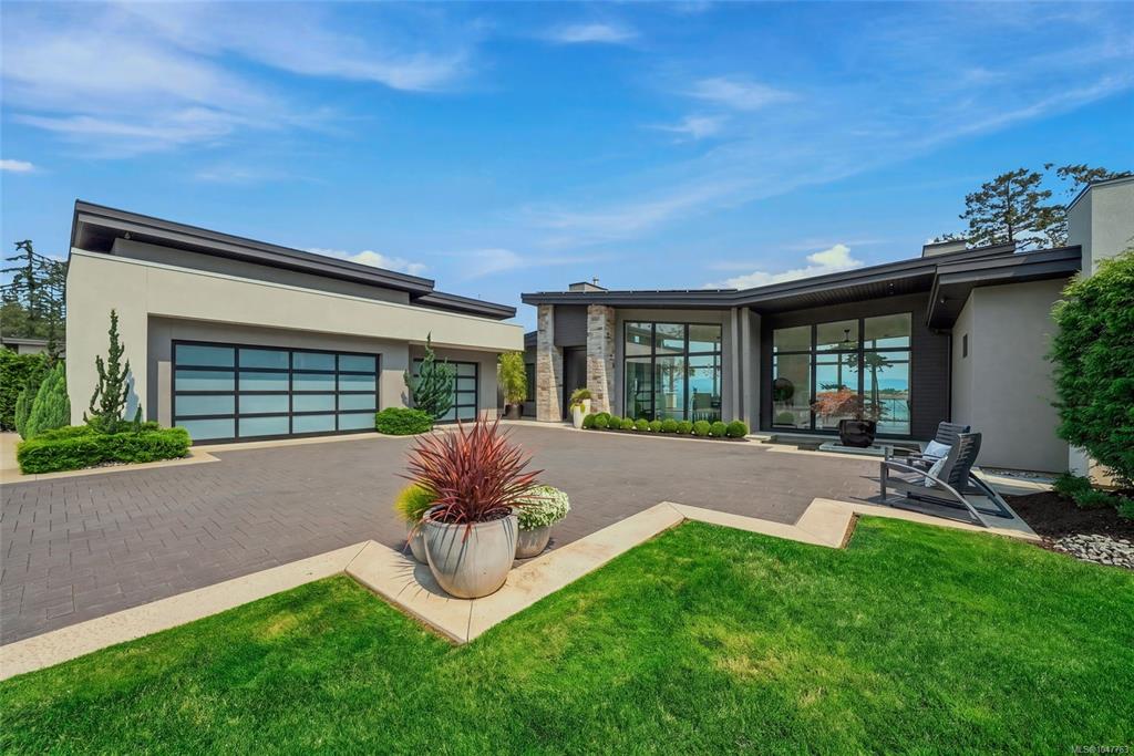 1730 Oak Leaf Dr, 1047763, BC,