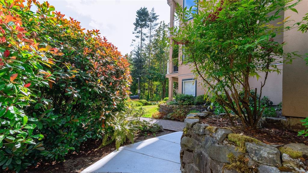 Third View of 3000 Oak St, CREEKSIDE, Chemainus, BC, V0R 1K0