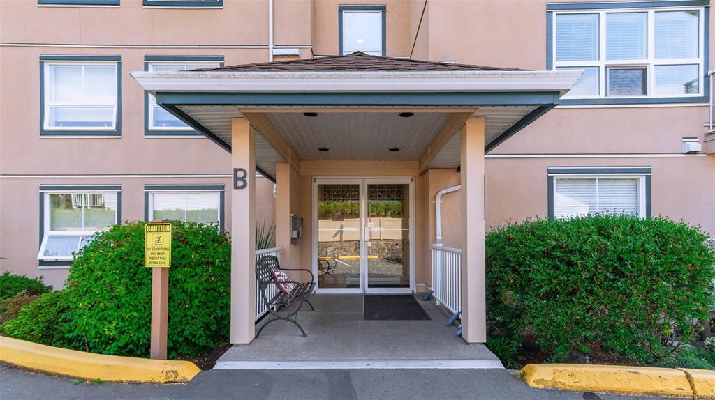 Fourth View of 3000 Oak St, CREEKSIDE, Chemainus, BC, V0R 1K0