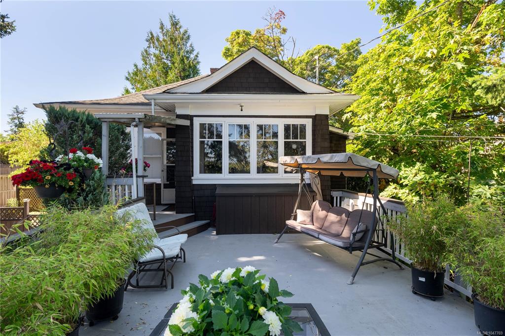 Third View of 3870 Rowland Ave, Saanich, BC, V8Z 1Y1