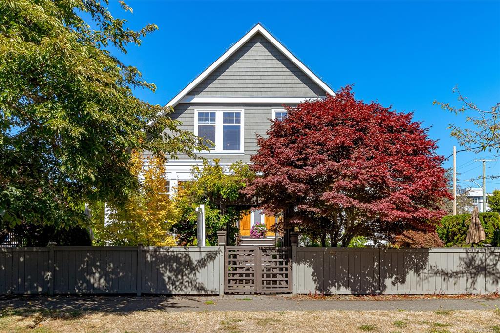 376 Sylvia St, 1047774, BC,
