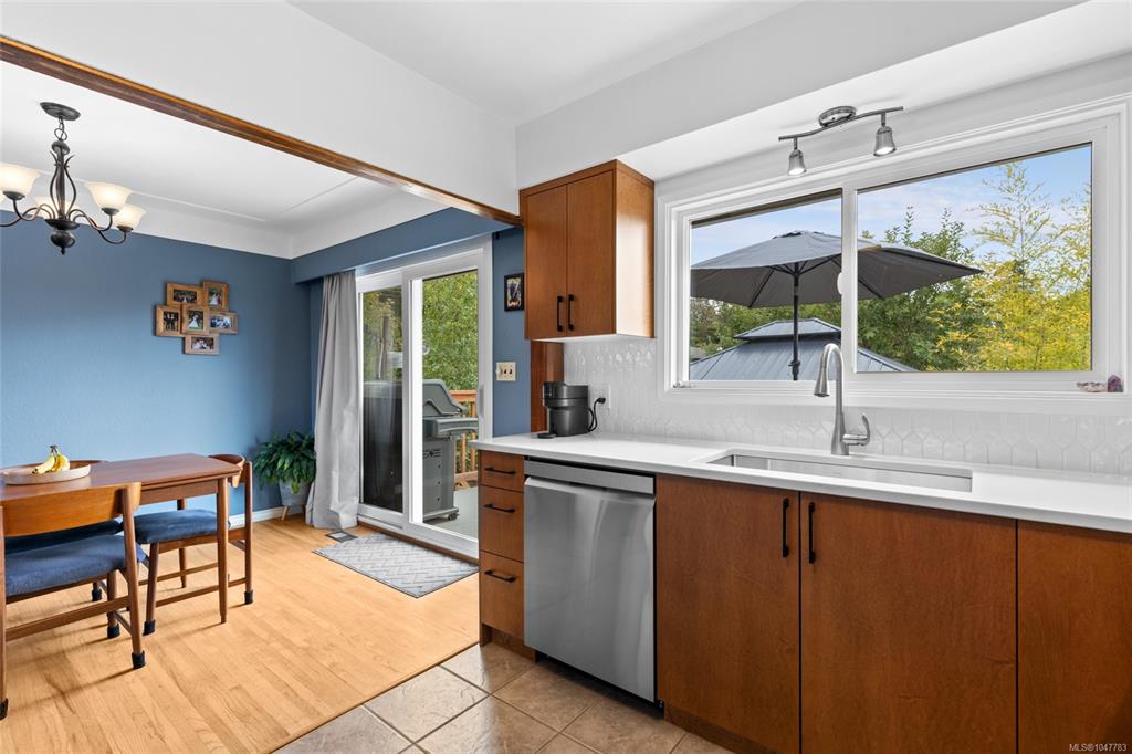 Third View of 749 Lily Ave, Saanich, BC, V8X 3R7