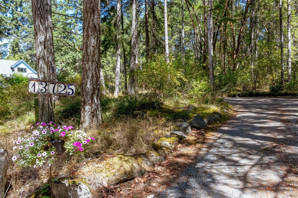 Fourth View of 13725 Jennifer Rd, Ladysmith, BC, V9G 1G4