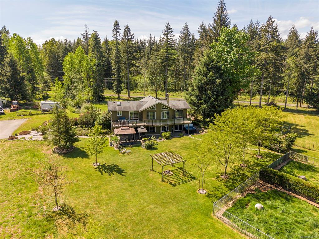 Fourth View of 5427 Wildwood Rd, Courtenay, BC, V9J 1P5