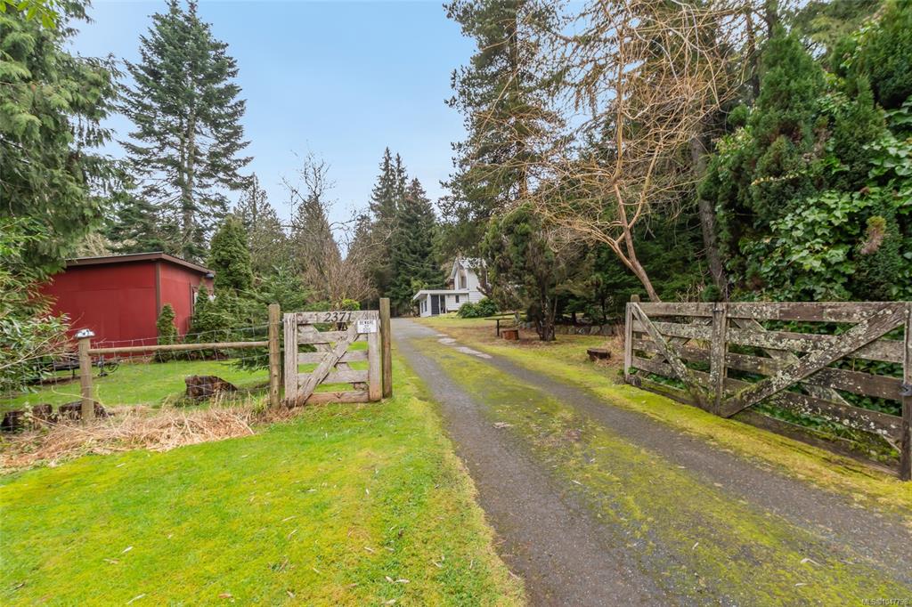 2371 Jingle Pot Rd, 1047798, BC,