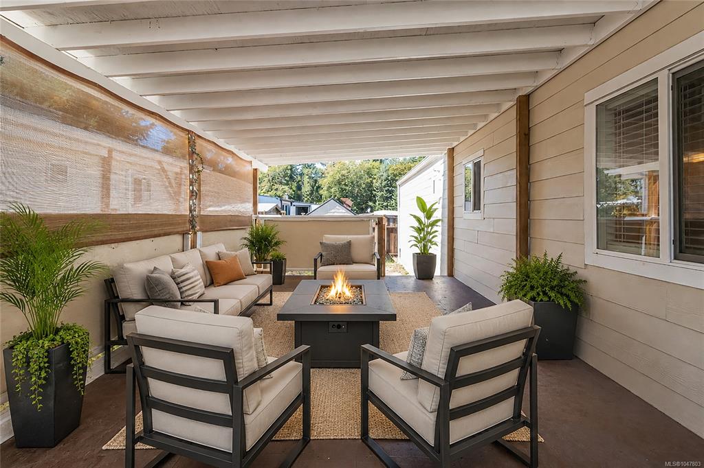 Third View of 3497 Gibbins Rd, Duncan, BC, V9L 6C9