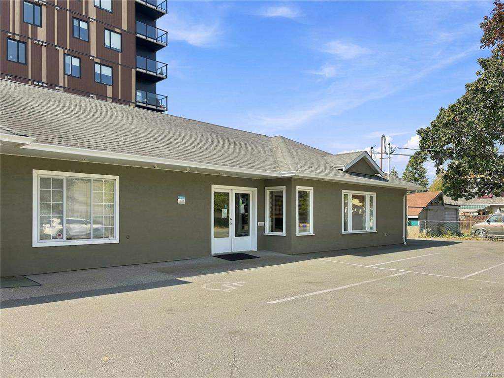 Fifth View of 2820 Jacklin Rd, Langford, BC, V9B 3X9