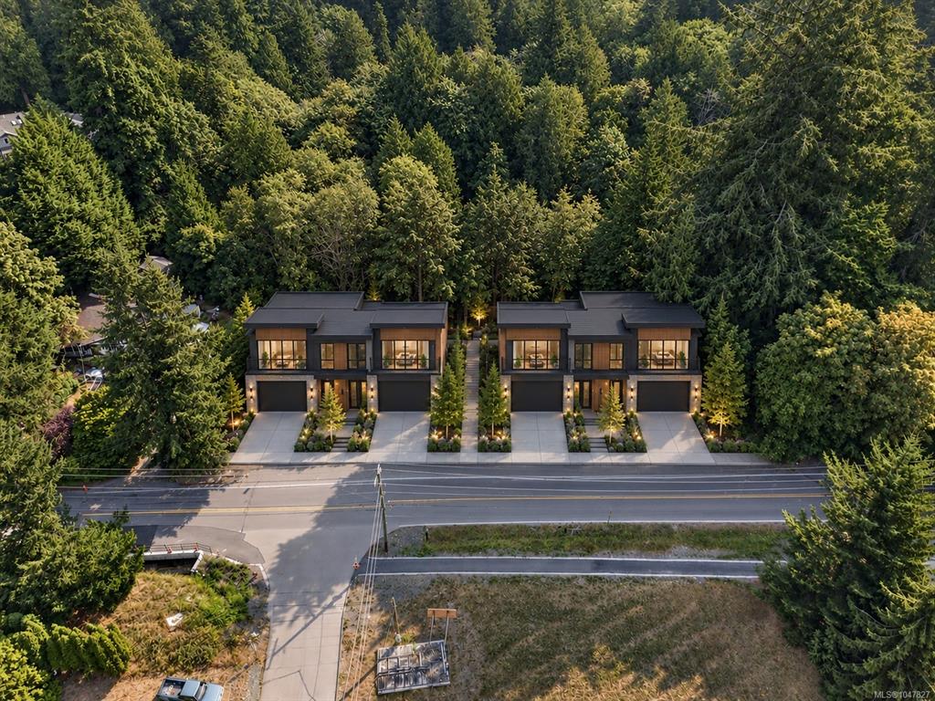 Third View of 205 Atkins Rd, View Royal, BC, V9B 2Z8