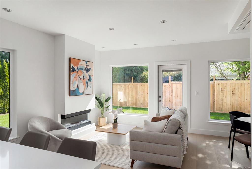 Fourth View of 2118 Pentland Rd, Oak Bay, BC, V8S 2W4