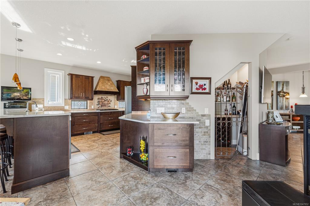 Fifth View of 1618 Admiral Tryon Blvd, Parksville, BC, V9P 1Y2