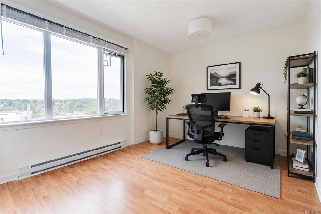 Fifth View of 103 Gorge Rd E, Treelane Estates, Victoria, BC, V9A 6Z2