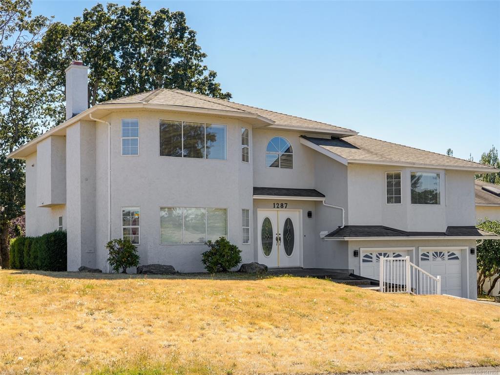 1287 Carmichael Crt, 1047858, BC,