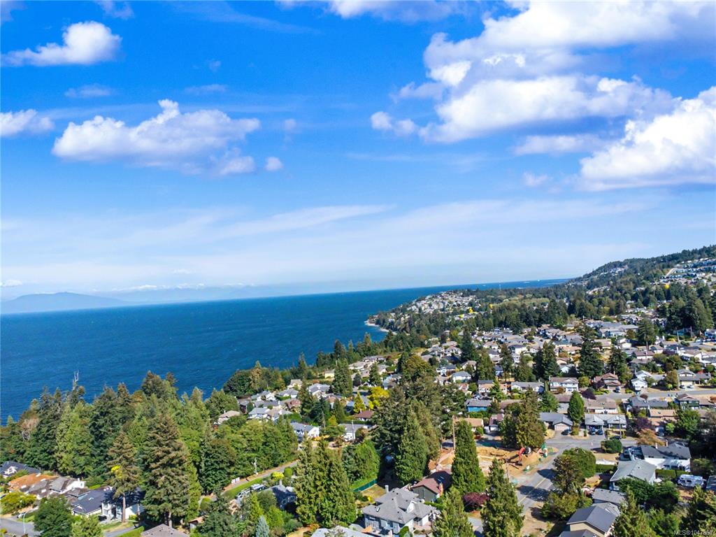 Third View of 5849 Sunset Rd, Nanaimo, BC, V9V 1E4