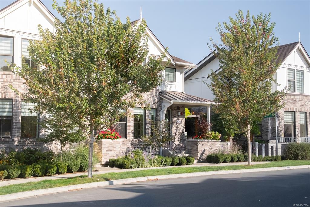 1048 Pentrelew Pl, 1047864, BC,