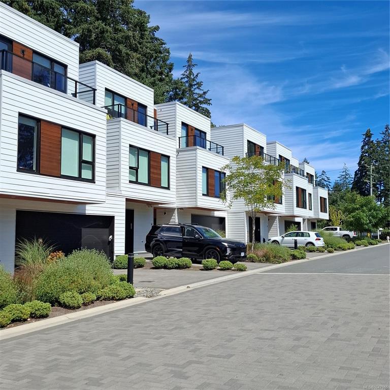 Fourth View of 2330 Sooke Rd, Elysian Terraces, Colwood, BC, V9B 1X7