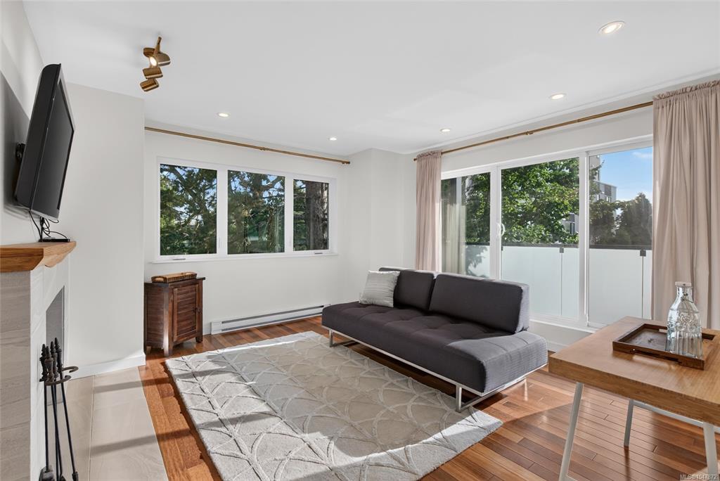 Fourth View of 1619 Morrison St, Morrison Manor, Victoria, BC, V8R 6R8