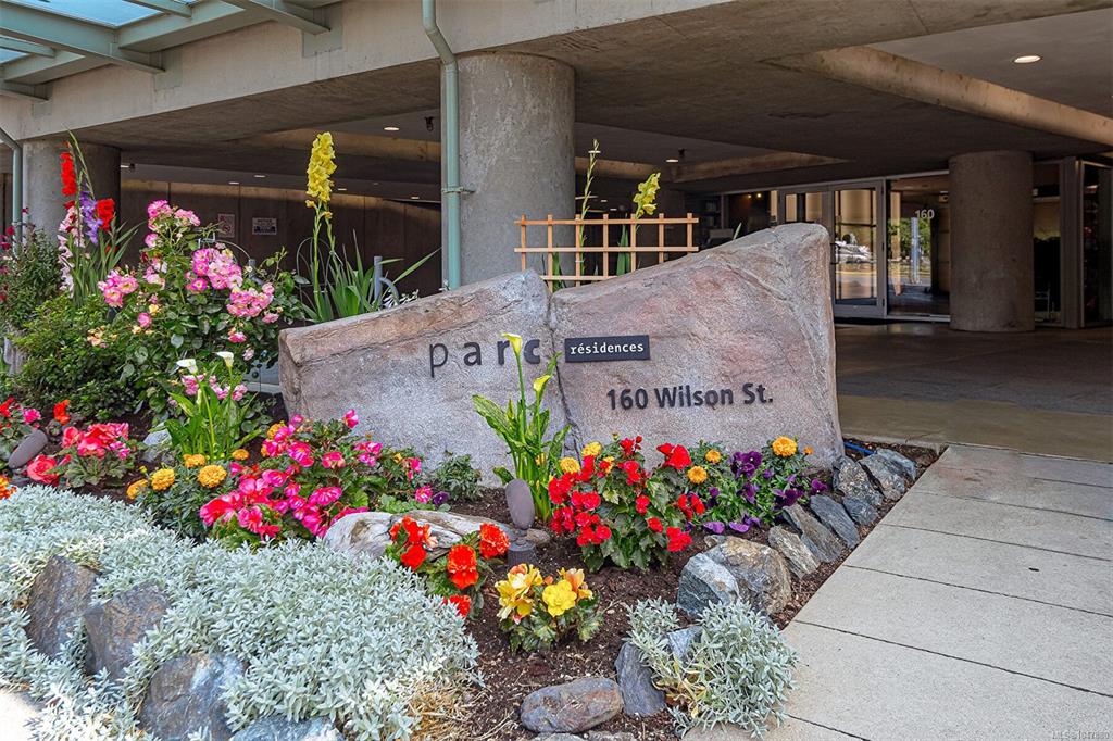 Fourth View of 160 Wilson St, Parc Resendices, Victoria, BC, V9A 7P9