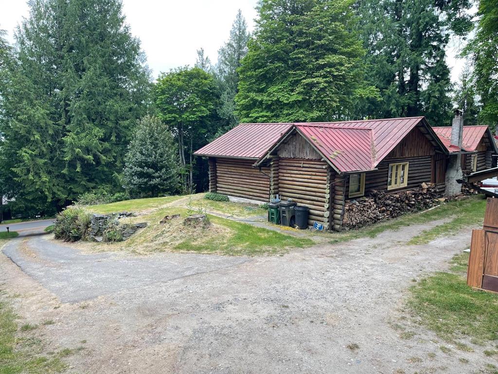 4912 Lochside Dr, 1047886, BC,
