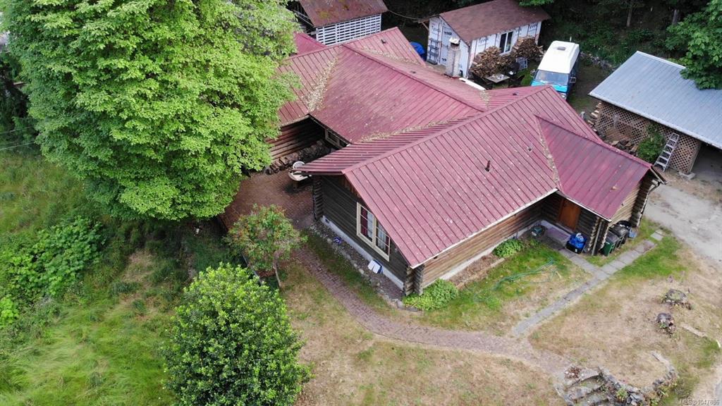 Third View of 4912 Lochside Dr, Saanich, BC, V8Y 2E4