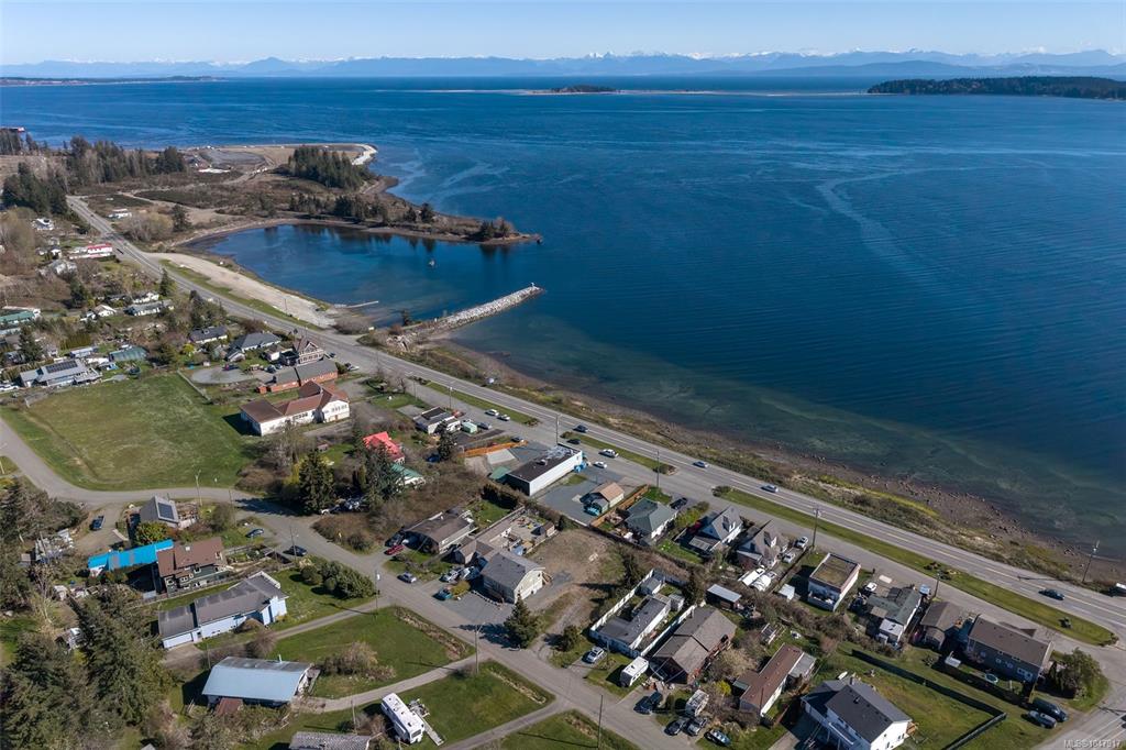 Fourth View of 5570 Horne St, Union Bay, BC, V0R 3B0