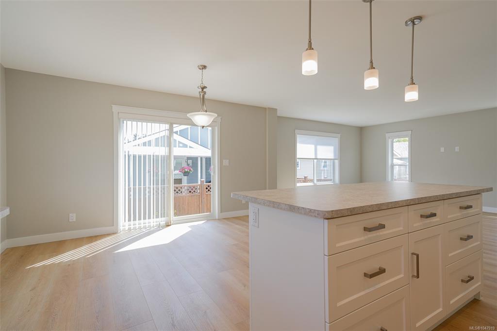 Fourth View of 5700 Pierce Rd, MOUNTAIN VIEW ESTATES Alberni Valley, Port Alberni, BC, V9Y 0A3