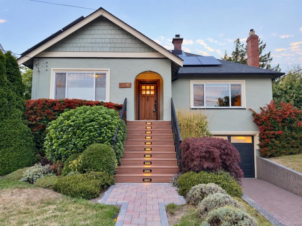 Second View of 590 Monterey Ave, Oak Bay, BC, V8S 4T9