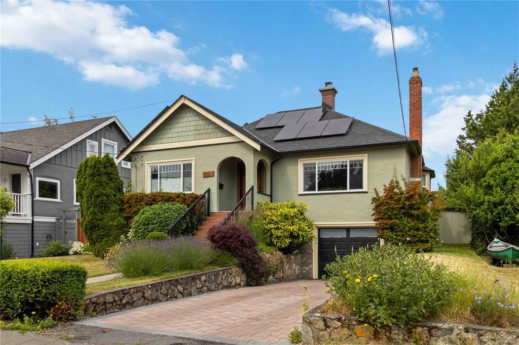 Fourth View of 590 Monterey Ave, Oak Bay, BC, V8S 4T9
