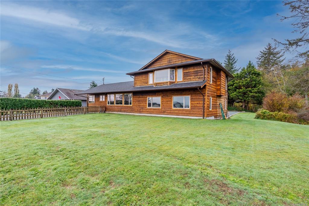 Third View of 3910 Island Hwy S, Campbell River, BC, V9H 1M1