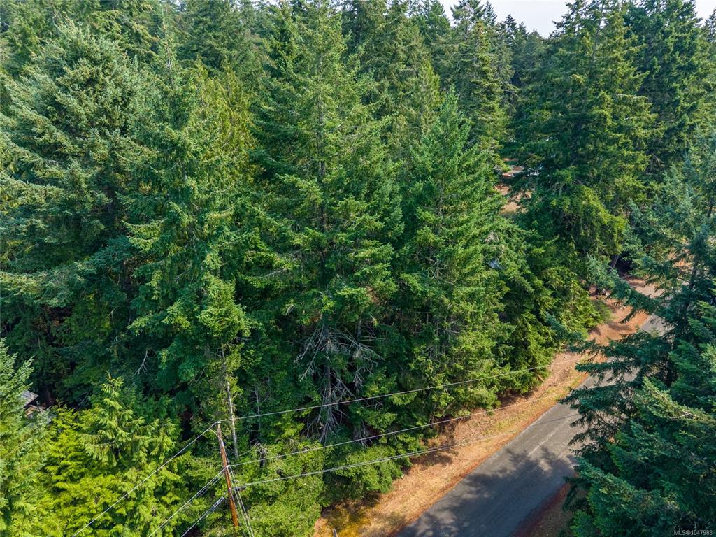 Fifth View of 3610 Jolly Roger Cres, Pender Island, BC, V0N 2M2
