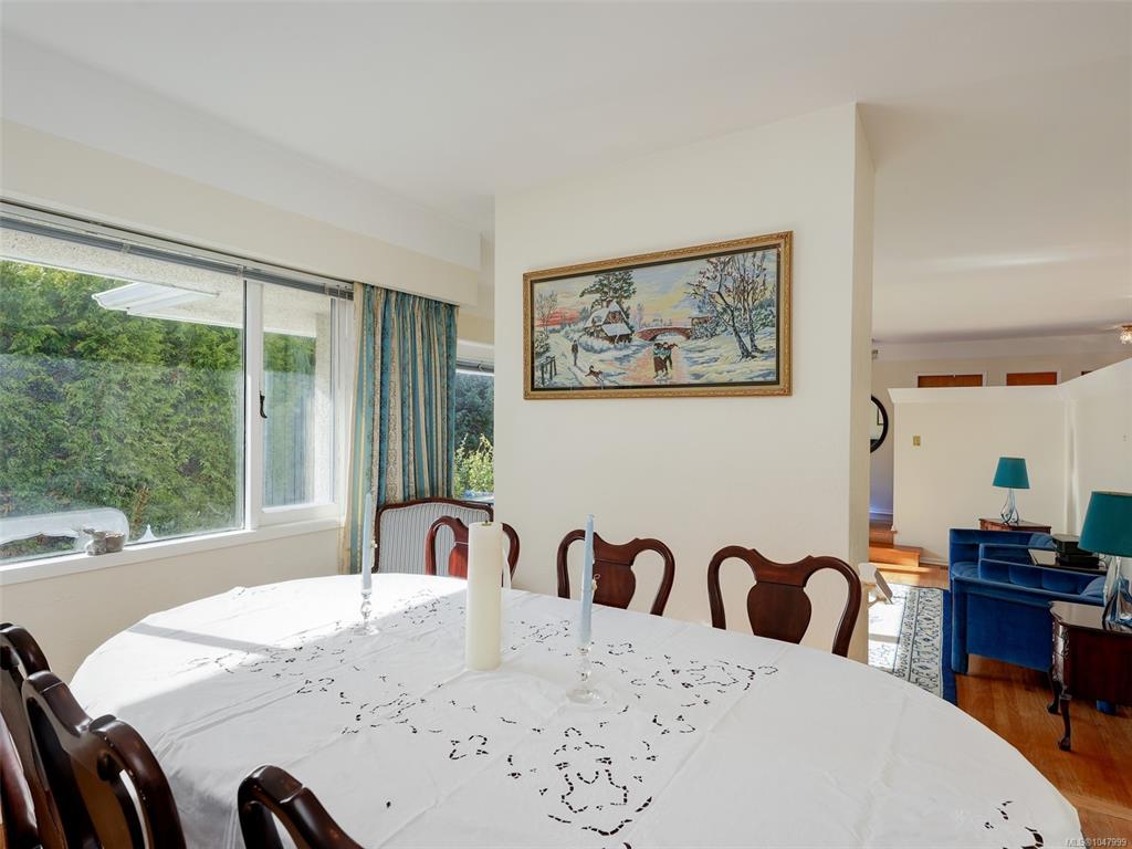 Fifth View of 3896 Hobbs St, Saanich, BC, V8N 4C9
