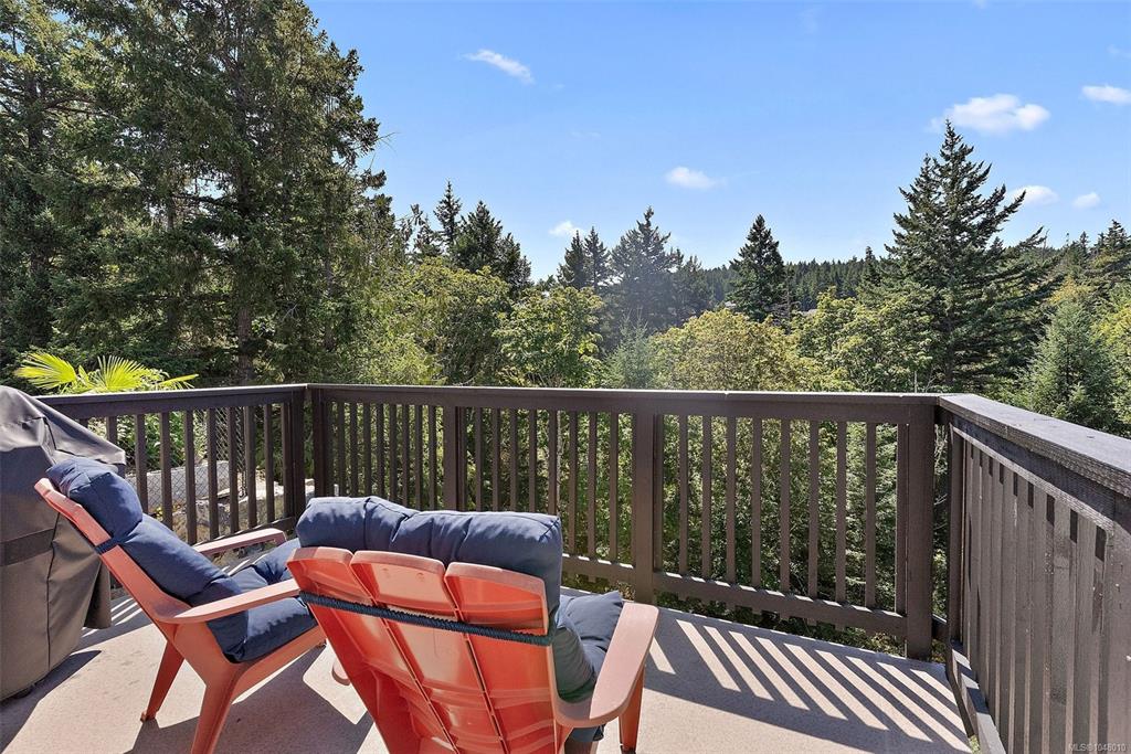 933 Blakeon Pl, 1048010, BC,