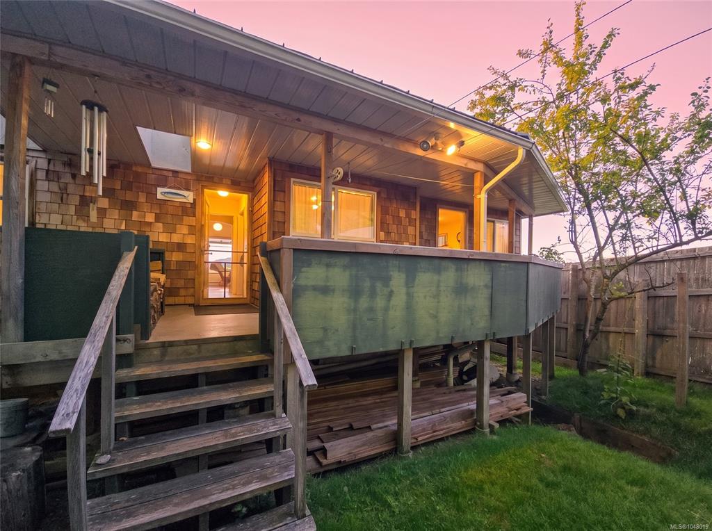 Fourth View of 585 1st St, Sointula, BC, V0N 3E0