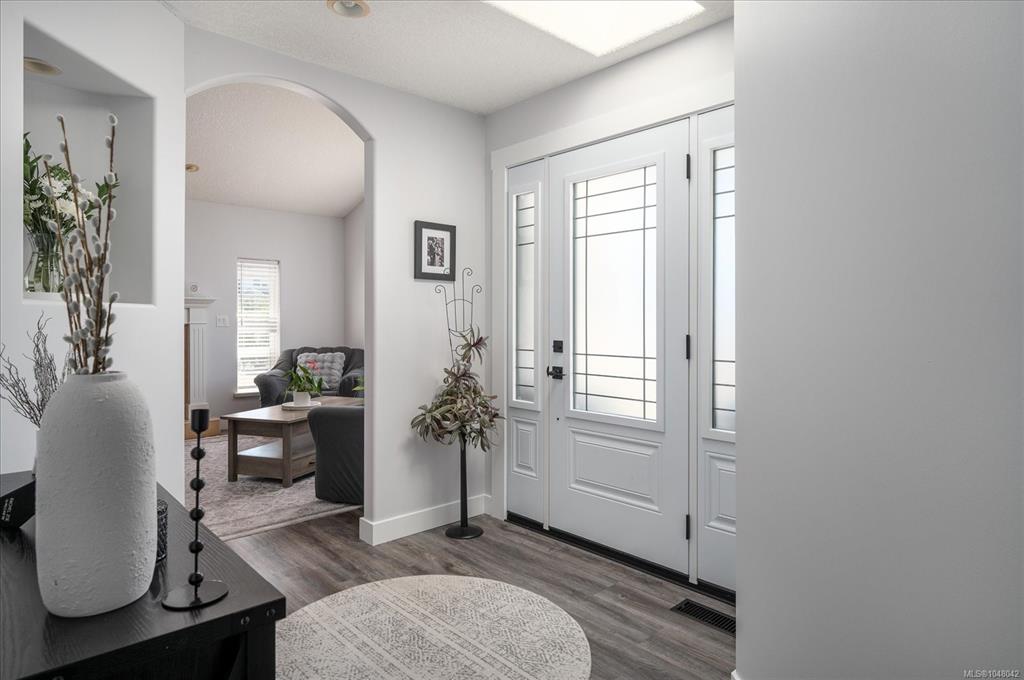 Fifth View of 1041 Tara Cres, Parksville, BC, V9P 2W5