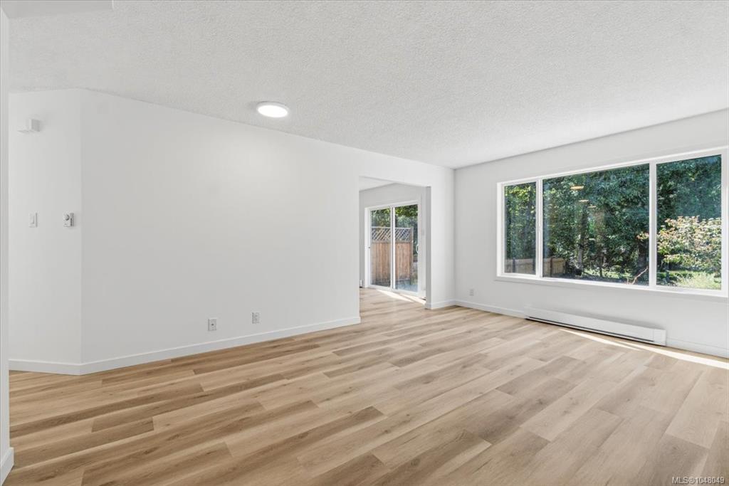 Fifth View of 5753 Metral Dr, Nanaimo, BC, V9T 2L5