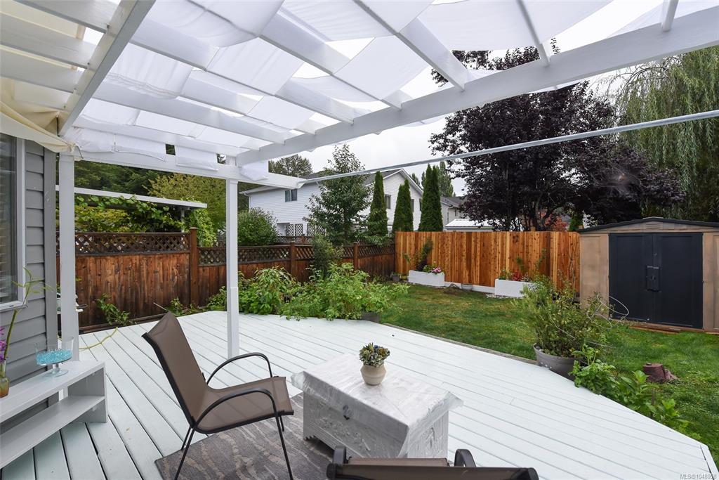 Fourth View of 2284 1st St, Courtenay, BC, V9N 8X8