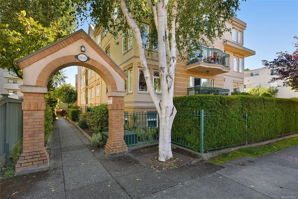 1037 Richardson St, 1048062, BC,