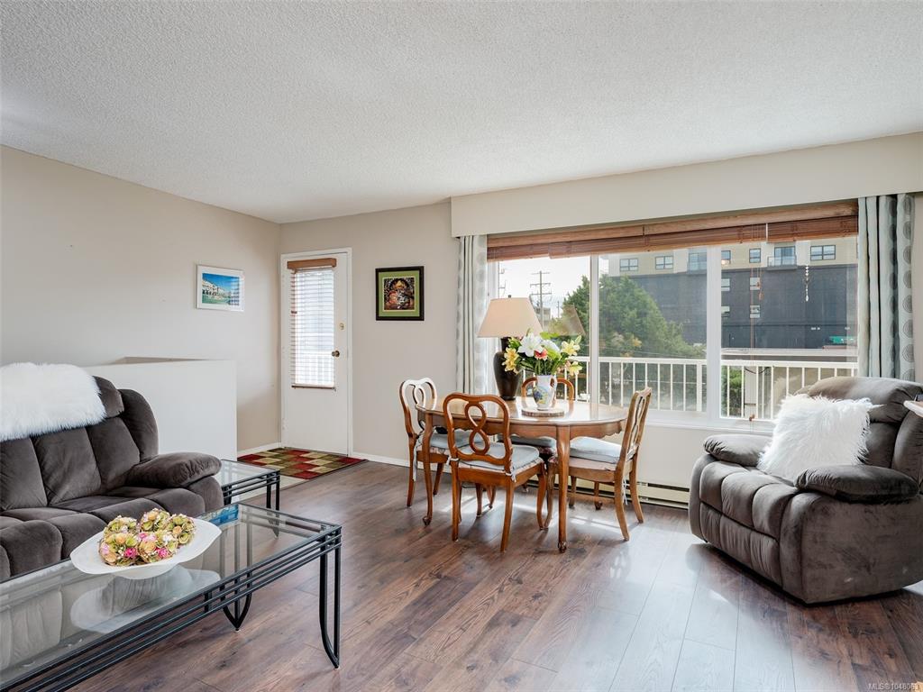 Fifth View of 642 Admirals Rd, 642 Admirals Road, Esquimalt, BC, V9A 2N7