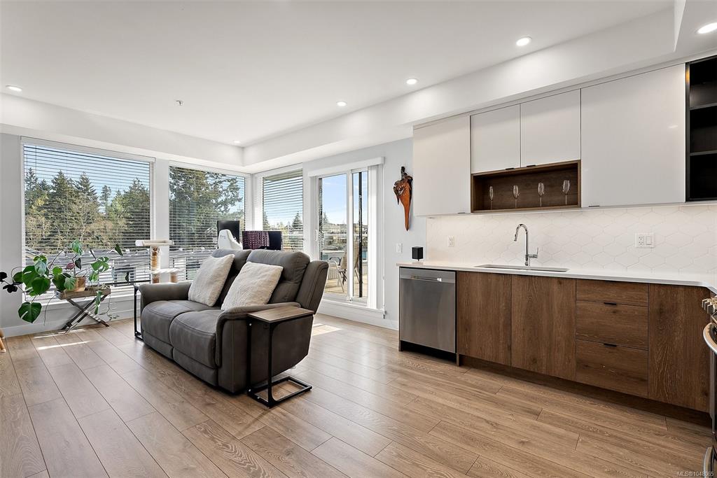 Third View of 950 Whirlaway Cres, Residence One, Langford, BC, V9B 0Y3