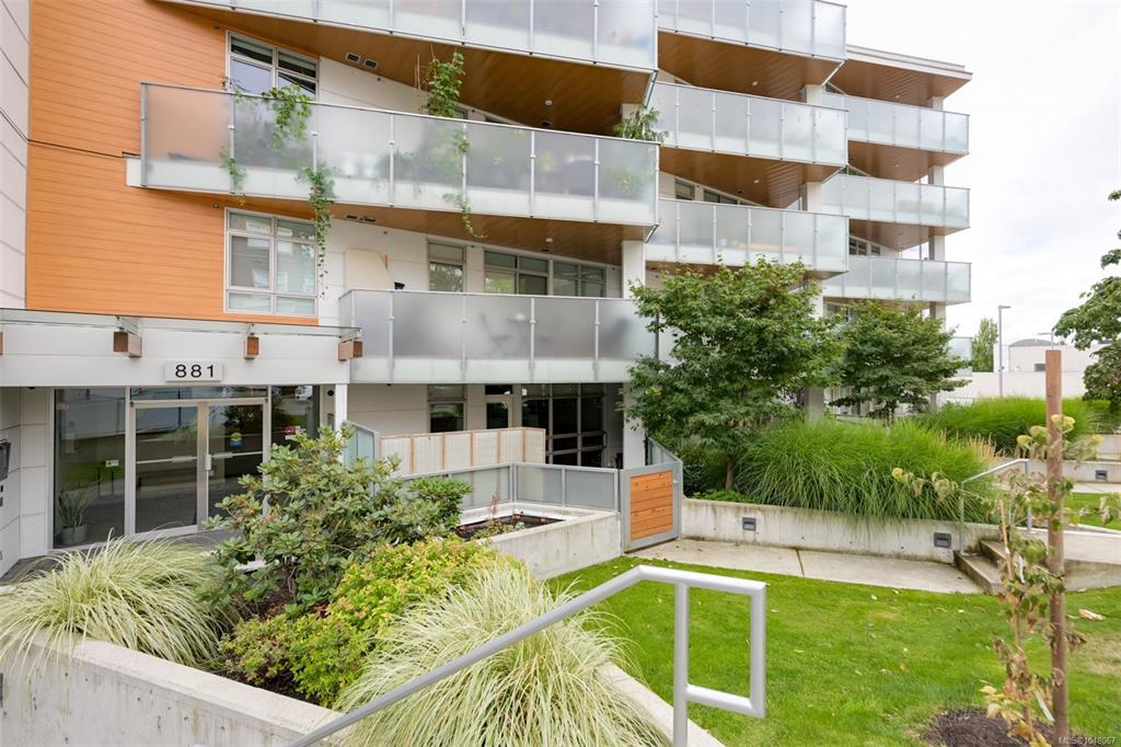 881 Short St, 1048067, BC,