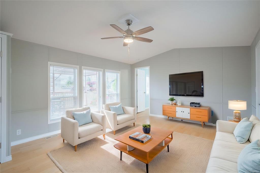 Fifth View of 2301 Arbot Rd, Wish - Sha Mobile Home Park, Nanaimo, BC, V9R 5K3