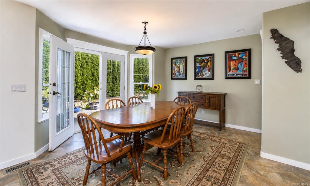 Fifth View of 2400 Stirling Cres, Courtenay, BC, V9N 9W6