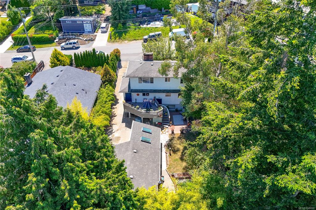 Fourth View of 610 Kent Rd, Saanich, BC, V8Z 1Z1