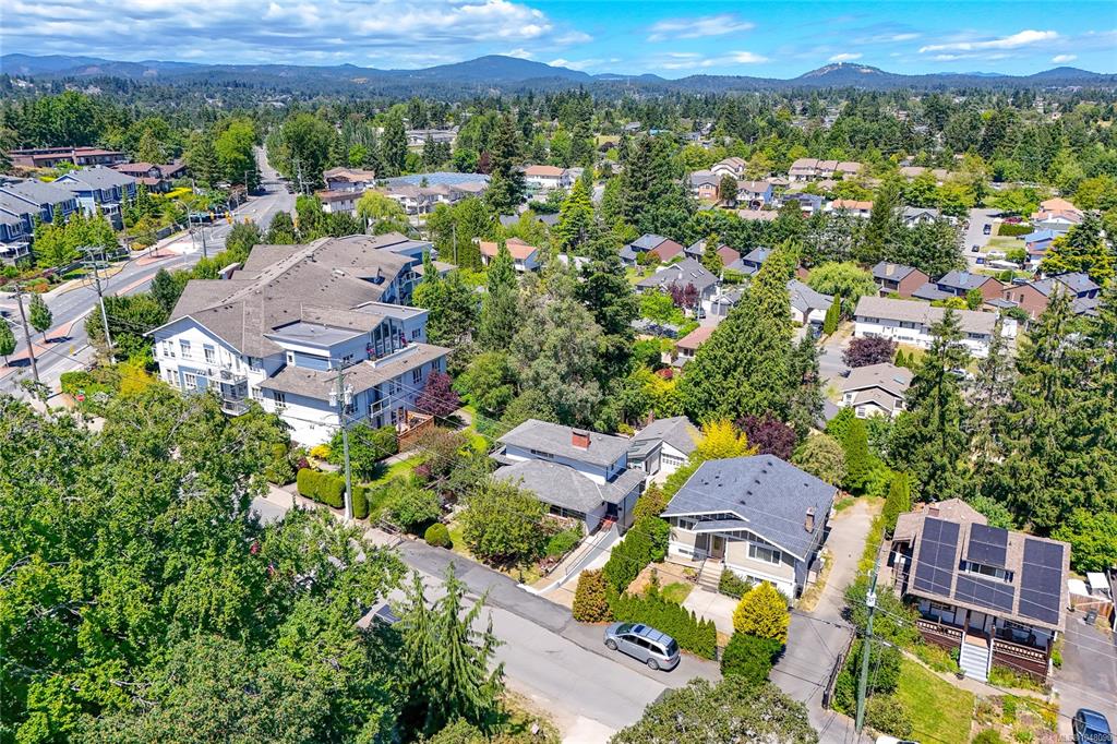 Fifth View of 610 Kent Rd, Saanich, BC, V8Z 1Z1