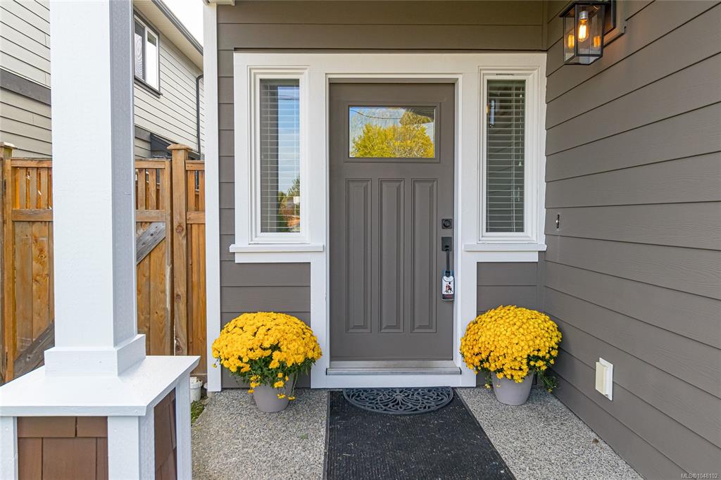 Fourth View of 9373 East Saanich Rd, North Saanich, BC, V8L 0C2