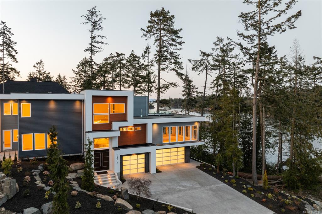 Third View of 2464 Tryon Rd, North Saanich, BC, V8L 5H8