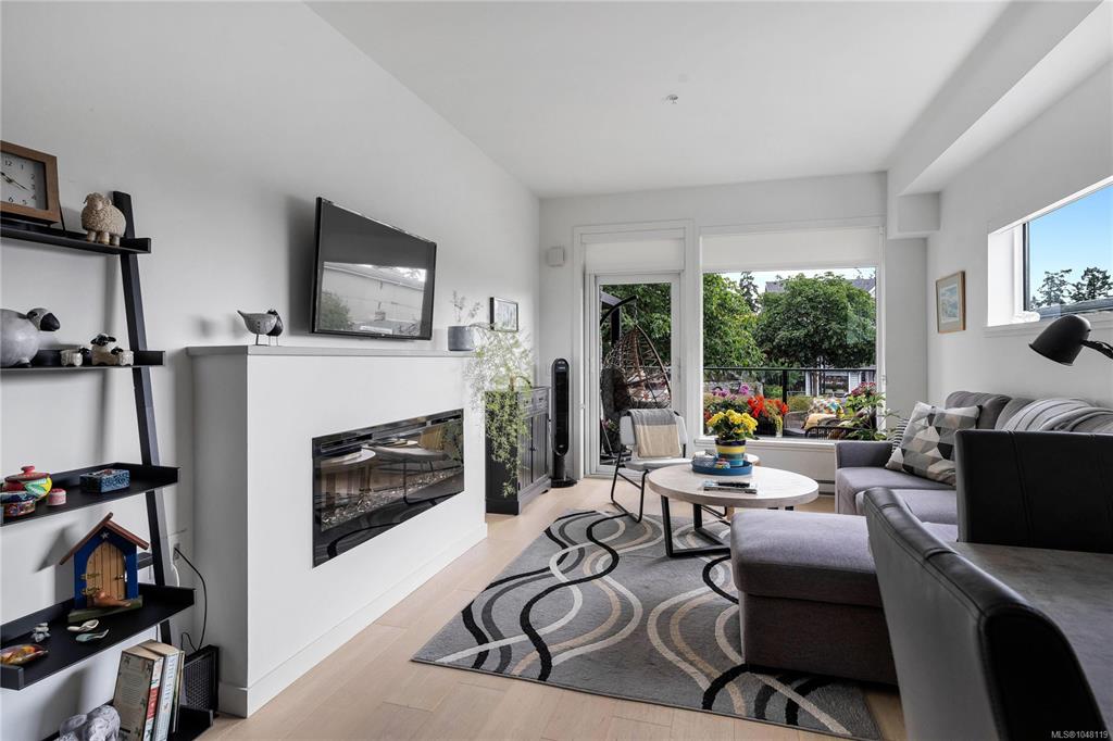 Fourth View of 7162 West Saanich Rd, Central Saanich, BC, V8M 1P6